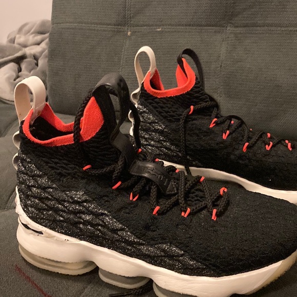 Lebron 15s size 6 youth - Picture 1 of 3